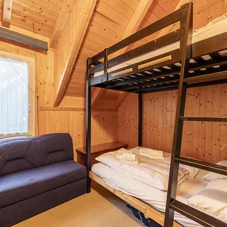 Spacious Chalet Near The Ski Area