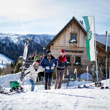 Σπίτι διακοπών Spacious Chalet Near The Ski Area *